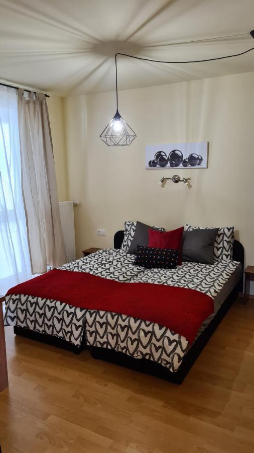 Lucsony Apartman Mosonmagyarovar Exterior photo