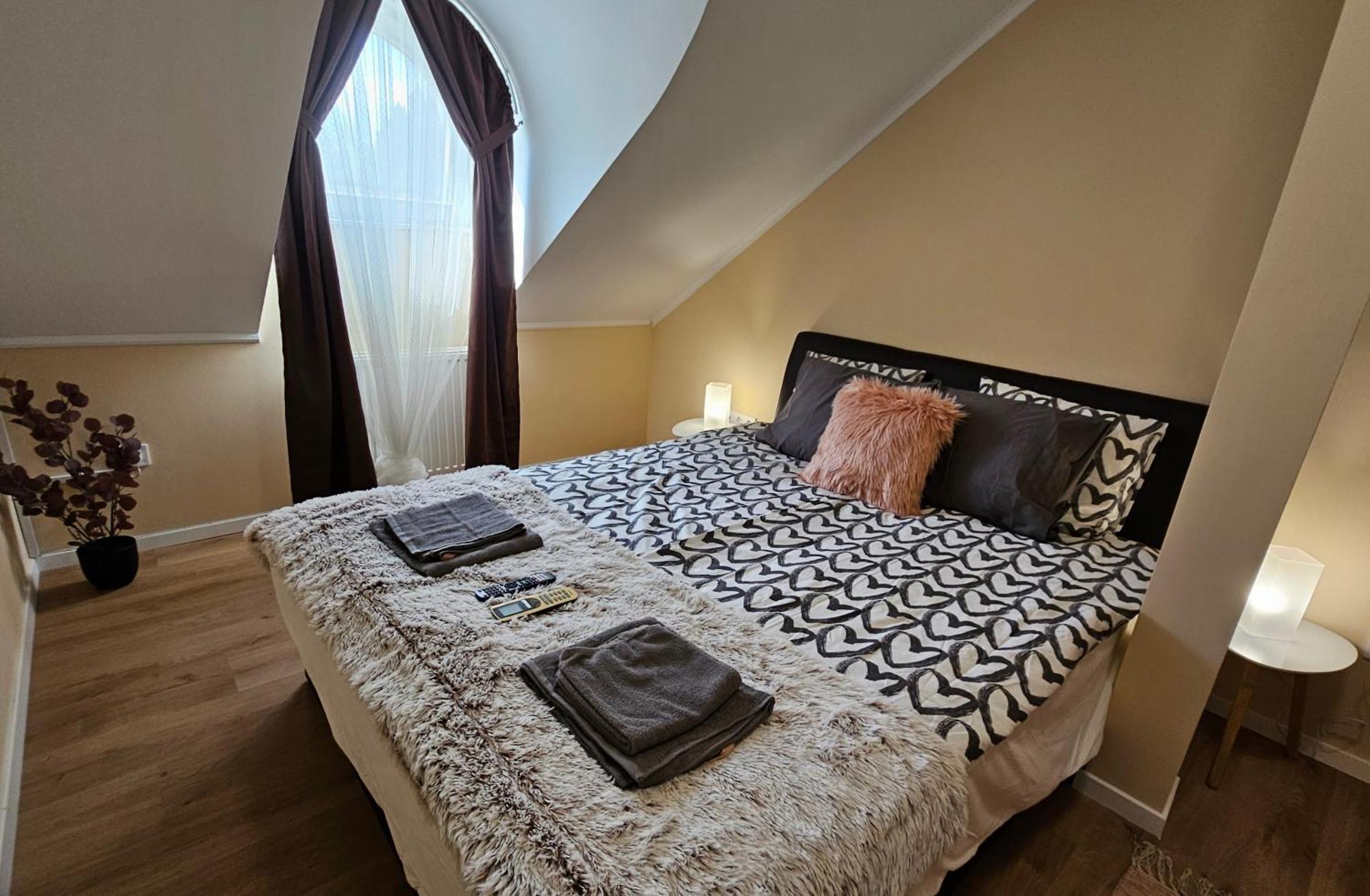 Lucsony Apartman Mosonmagyarovar Exterior photo