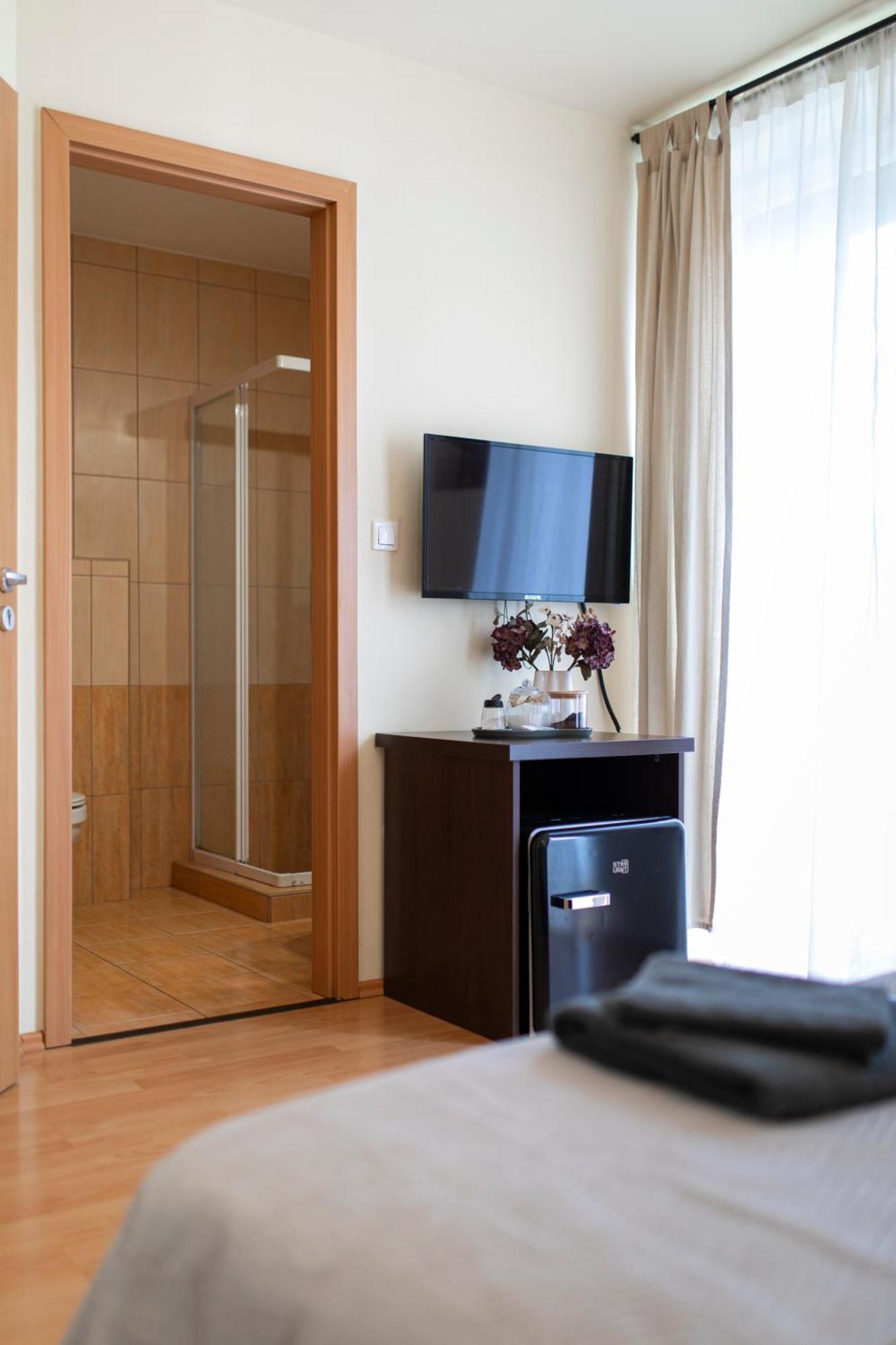 Lucsony Apartman Mosonmagyarovar Exterior photo